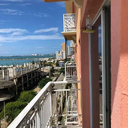 Frente Pro Mar, Apto 50m2